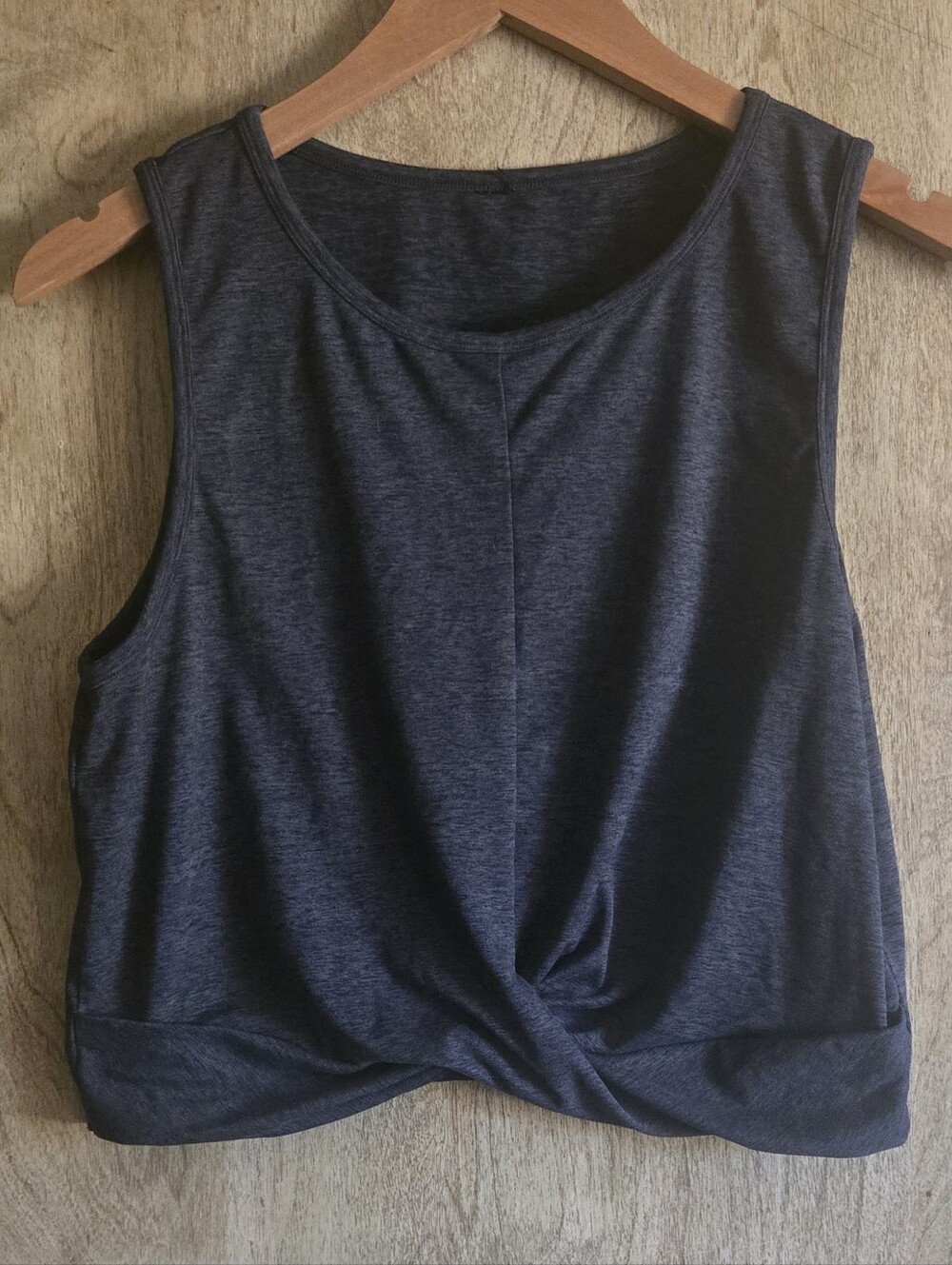 Kyodan Front Twist Cropped Tank Top